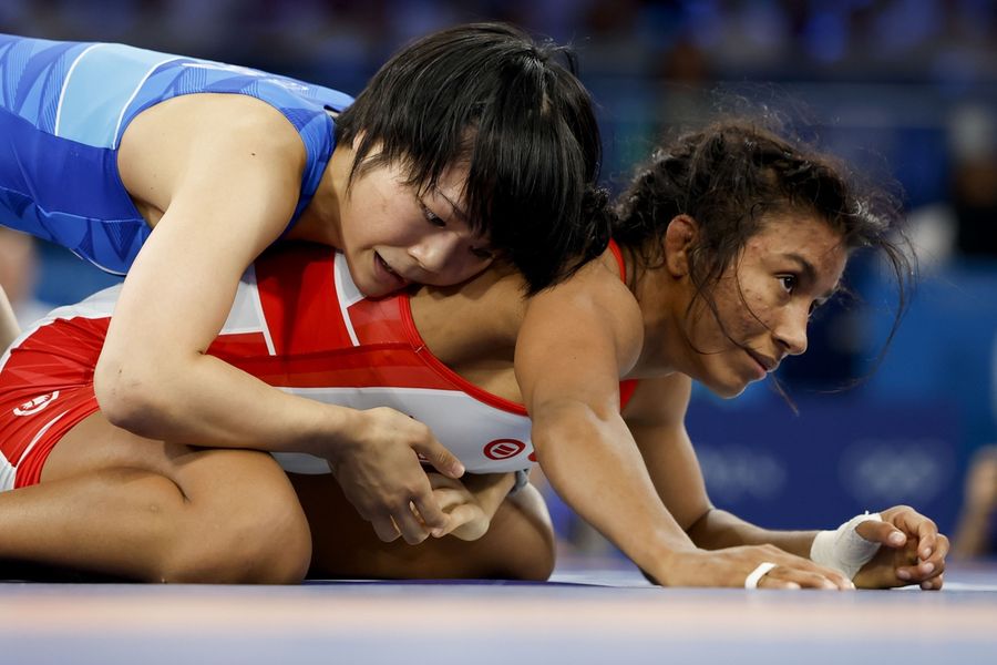 Japan's Akari Fujinami ambles to freestyle wrestling gold