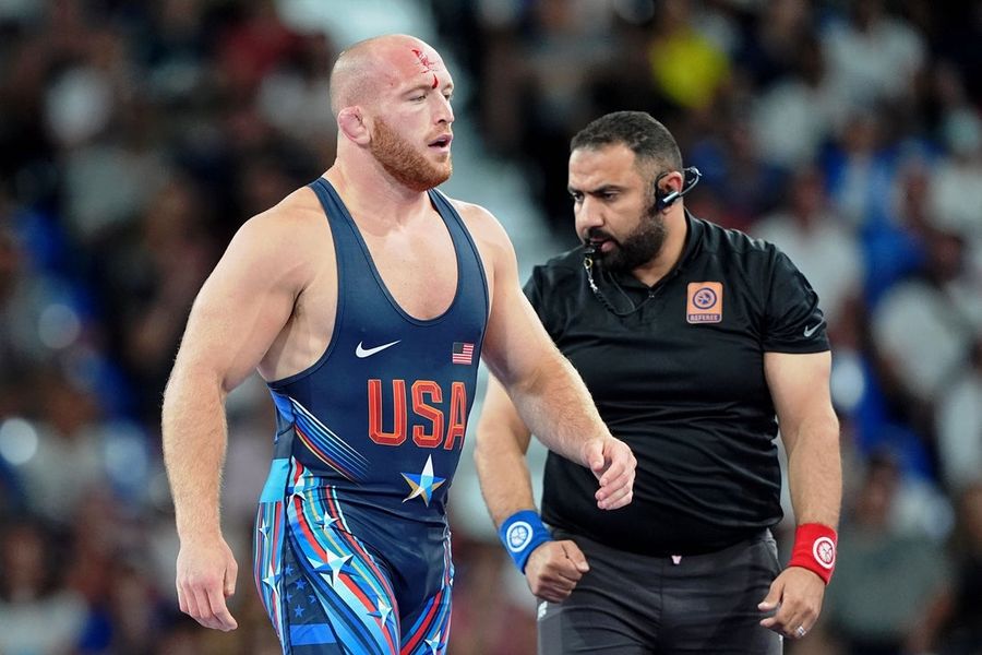 Olympic gold medalist Kyle Snyder arrested in prostitution sting