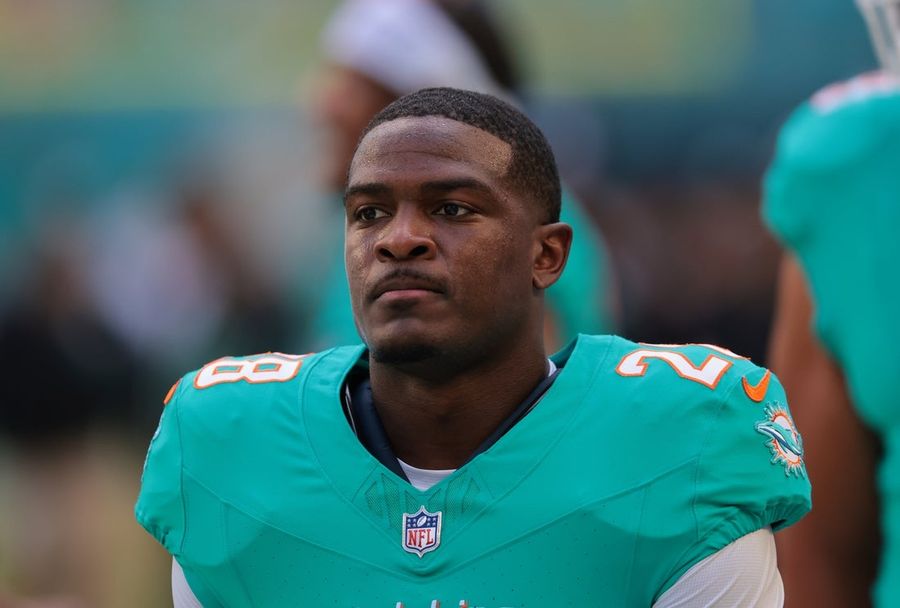 Report: Dolphins' purge won't include RB De'Von Achane