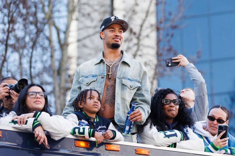 Seahawks exercise 5th-year options on WR Jaxon Smith-Njigba, CB Devon Witherspoon