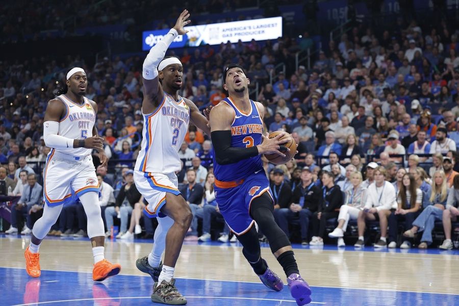 Shai Gilgeous-Alexander, Thunder make late run, hold off Knicks