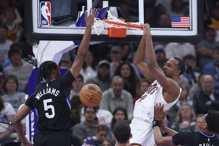 Evan Mobley (34 points, 17 boards) powers Cavaliers past Jazz