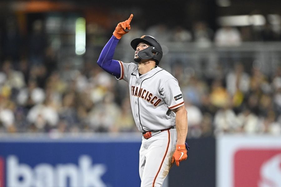 Willy Adames, Giants intent on flexing muscles in finale vs. Padres