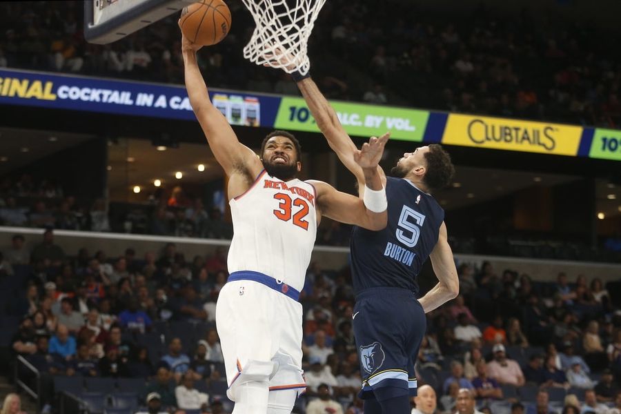 On fire in 1st half, Knicks halt skid in win vs. Grizzlies 